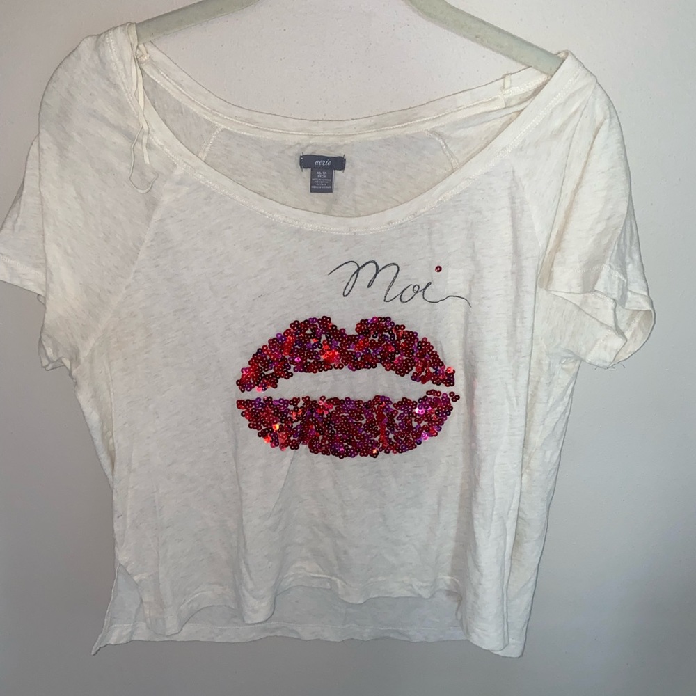 Aerie cropped sequin lips tee